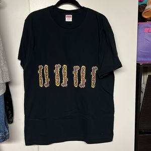 Supreme black size L